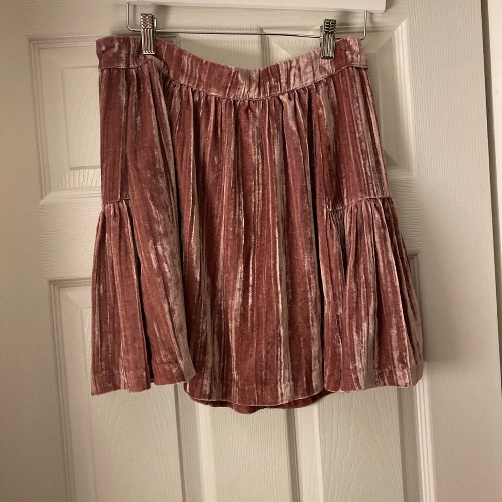 Dusty rose tiered velvet mini skirt